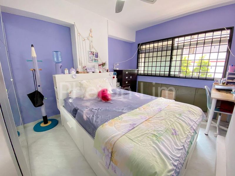 Executive HDB for Sale in  271 Pasir Ris Street 21 - Image 8